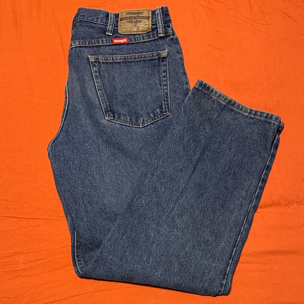 Wrangler Men's Classic Denim Jeans